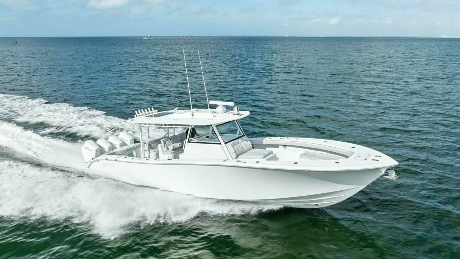 2024 42 Yellowfin