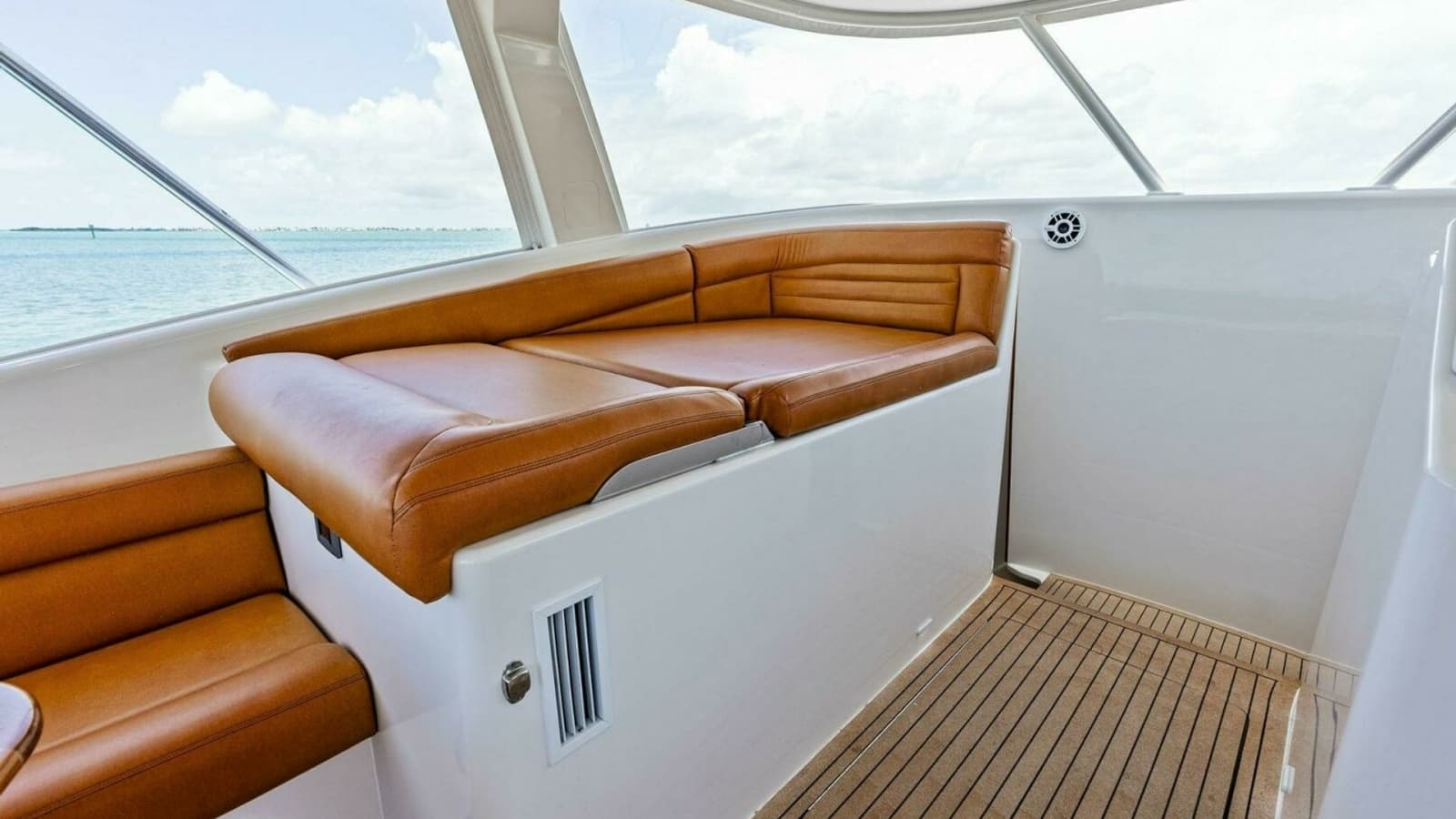 2020 Calcutta 480 Catamaran