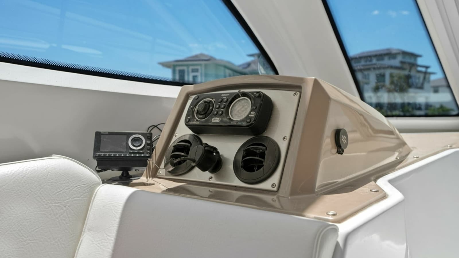 2012 Cruiser Yachts 54 Cantius