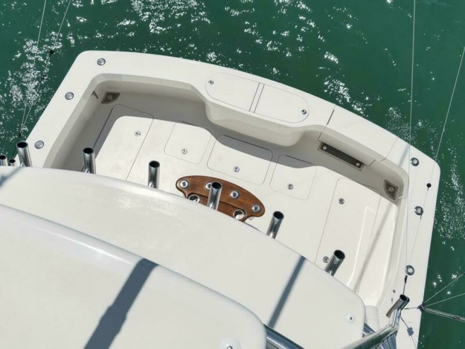 Viking 42 GAMECHANGER - Cockpit