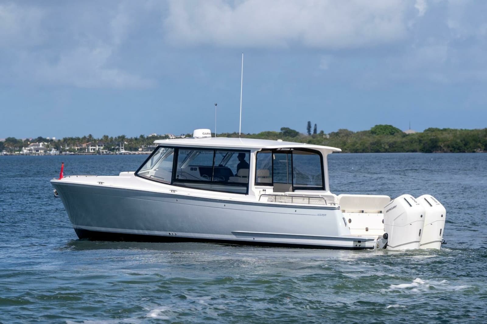 MJM 47X 47-003 - Exterior