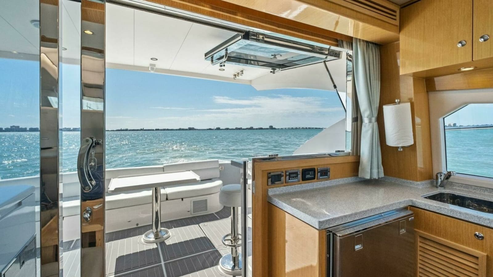2018 Outboard Express Catamaran 47