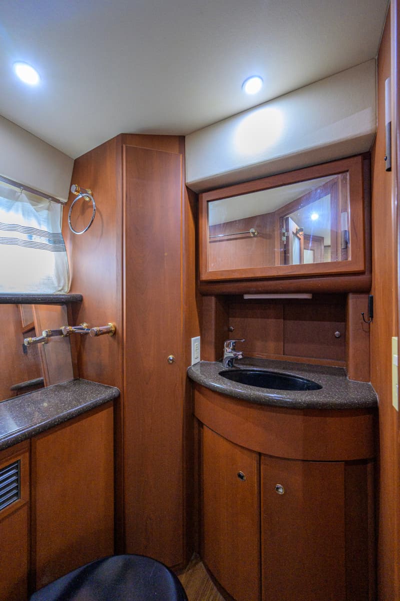 2005 Silverton 39 Motor Yacht