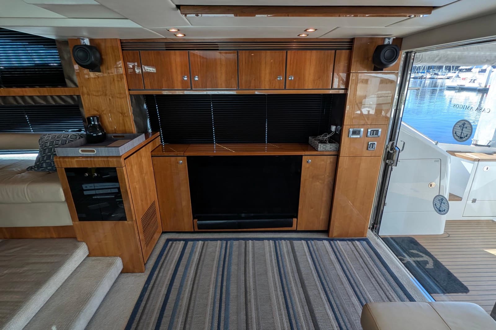 2010 Fairline Squadron