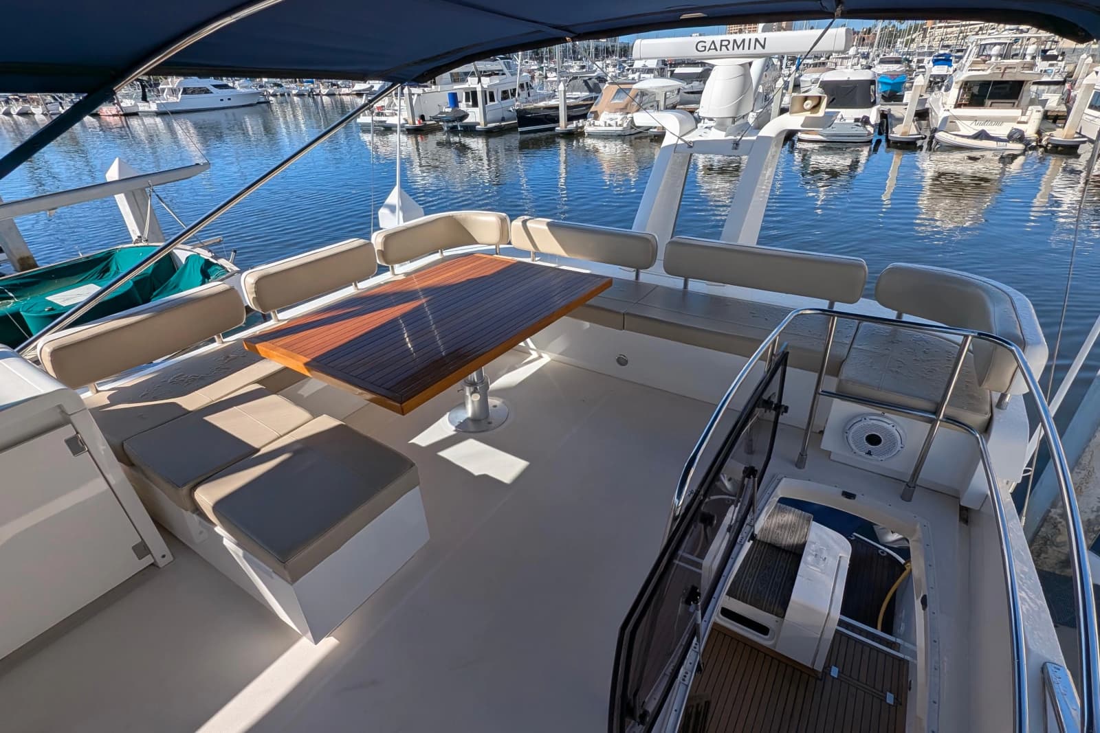 2010 Fairline Squadron