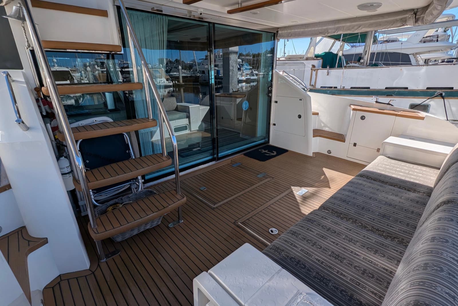 2010 Fairline Squadron