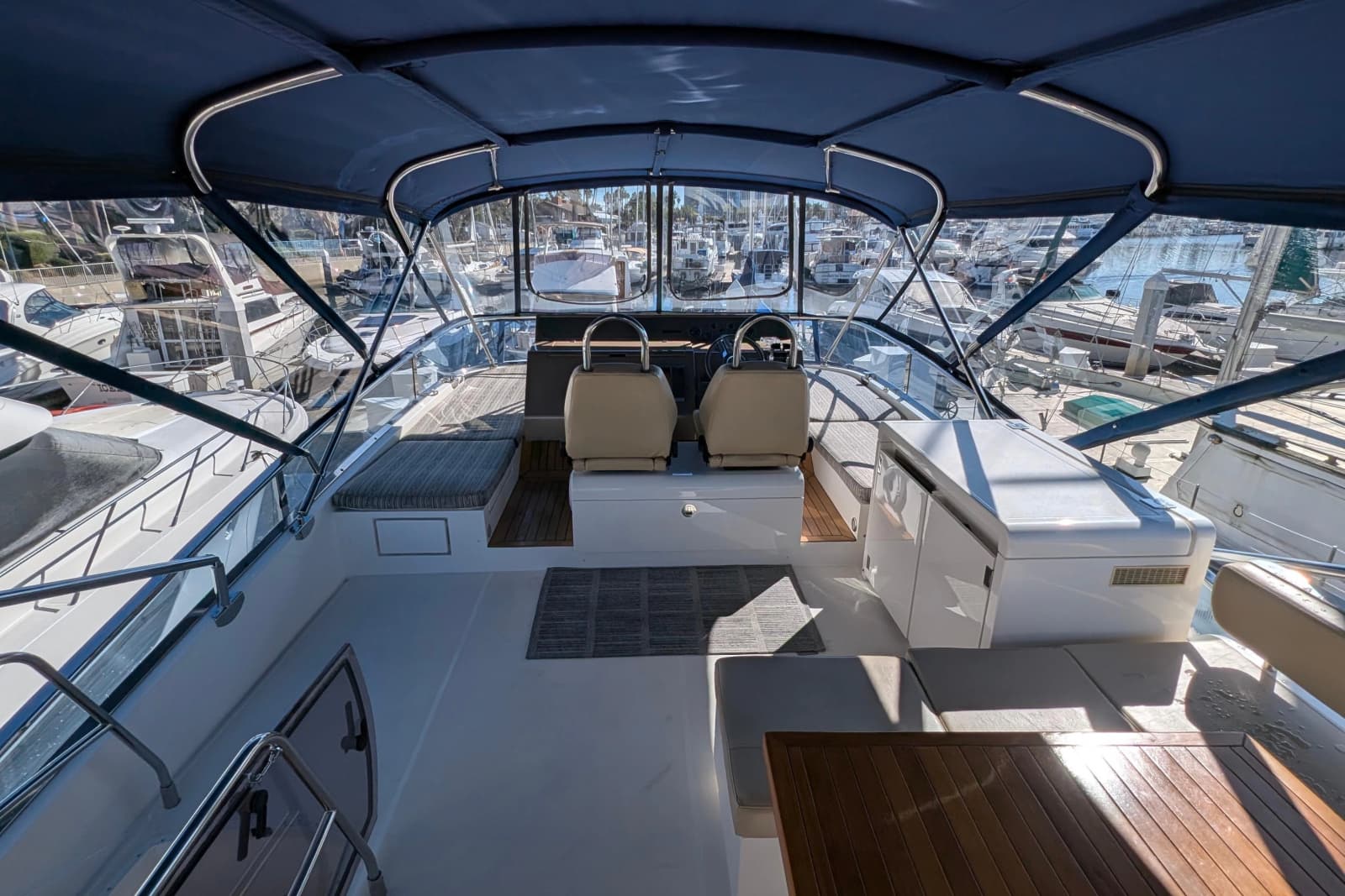 2010 Fairline Squadron