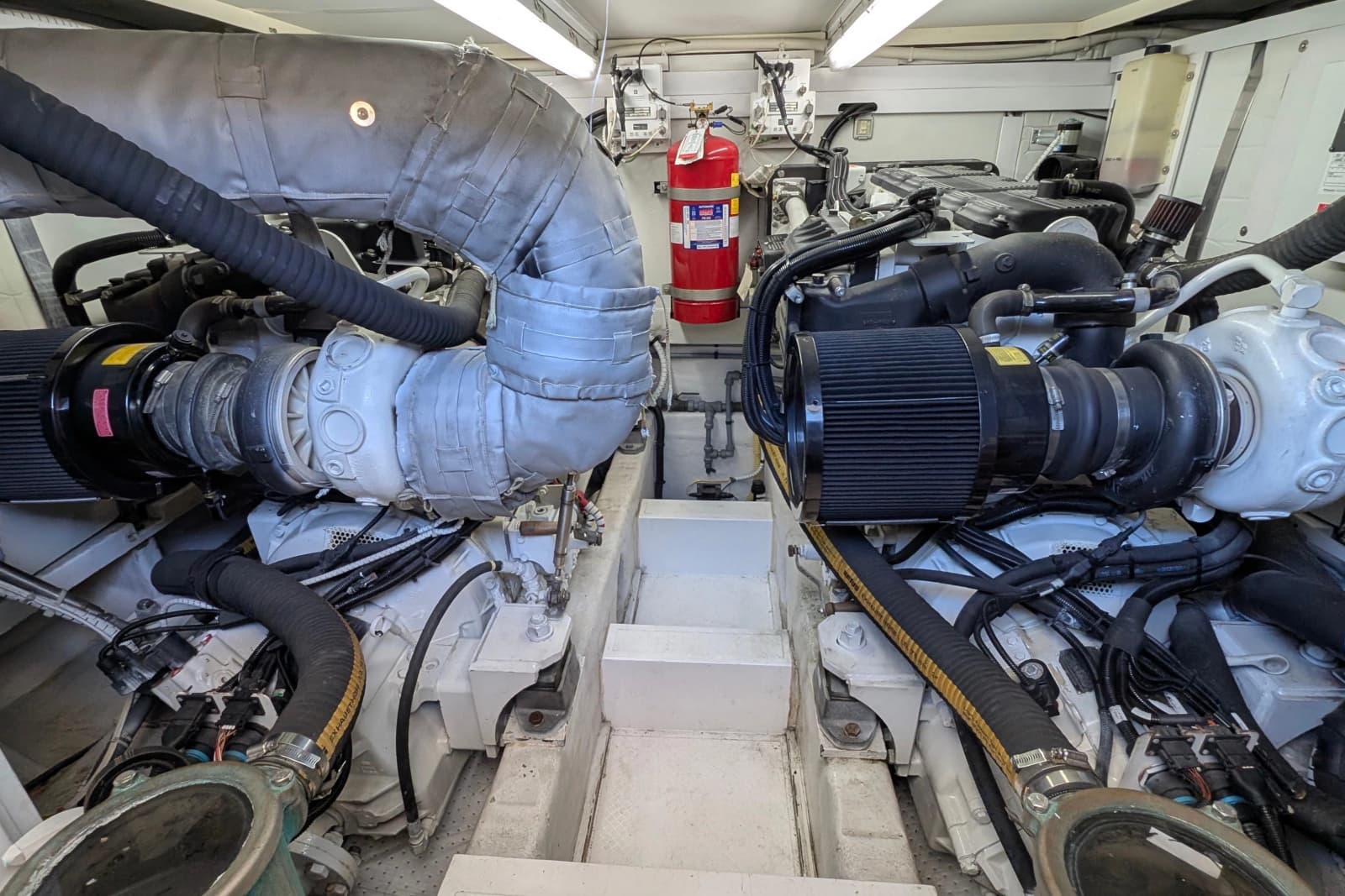 2010 Fairline Squadron