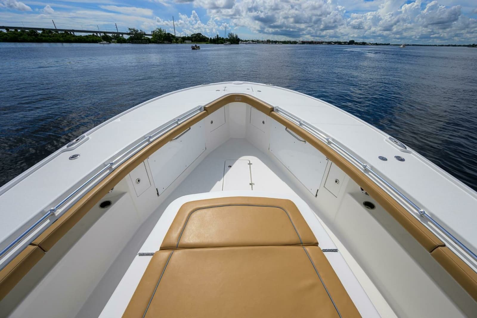 2018 Buddy Davis 42 Center Console - Bow, Forward Seating