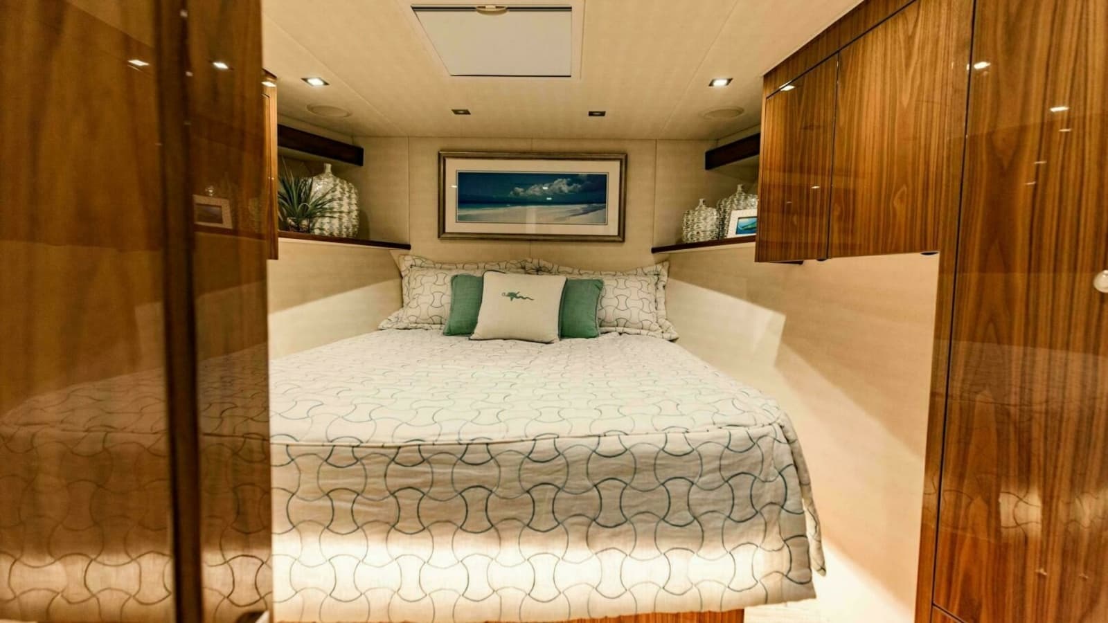 2020 Viking 72 Enclosed Bridge