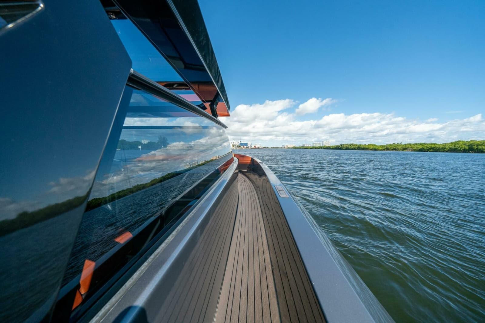 2022 Vanquish Yachts VQ45