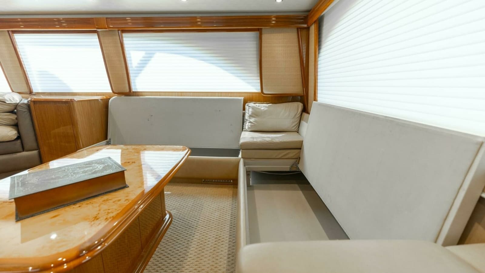 2013 Viking 76 Convertible- REEL FIRE- Salon Storage