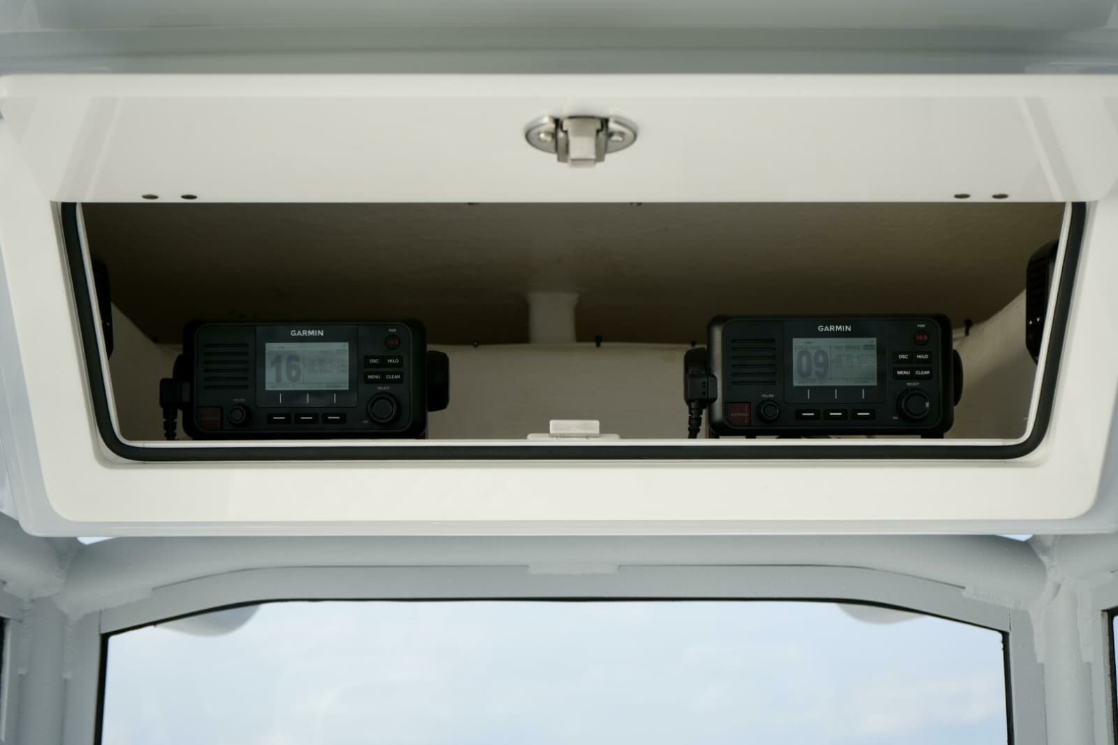 Reef Runner 23 - Overhead Electronics