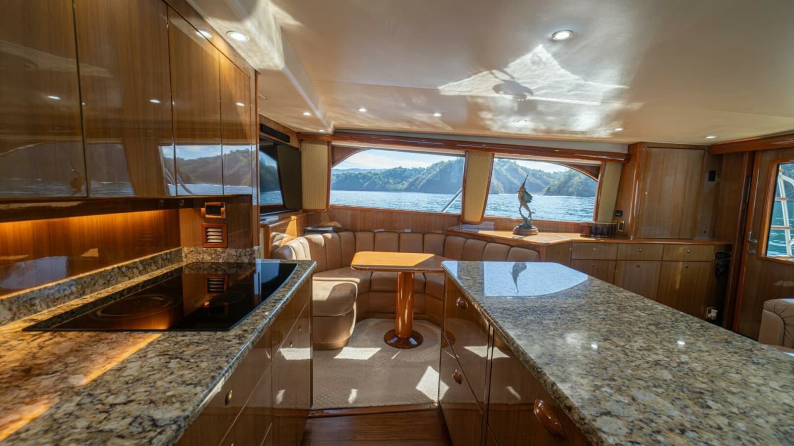 2006 Viking 56 "Scandaloso"