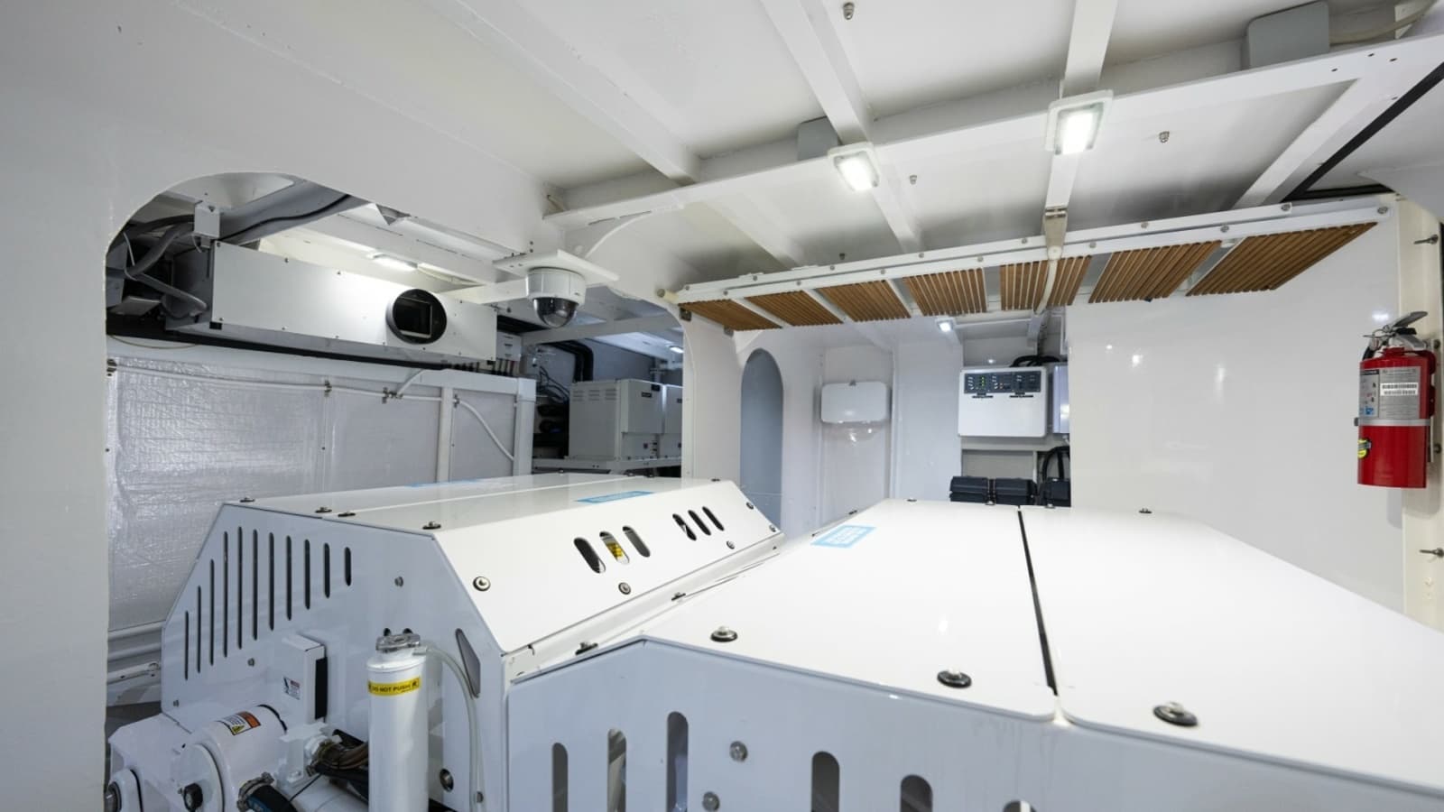 1971 Feadship 101 Engine Room