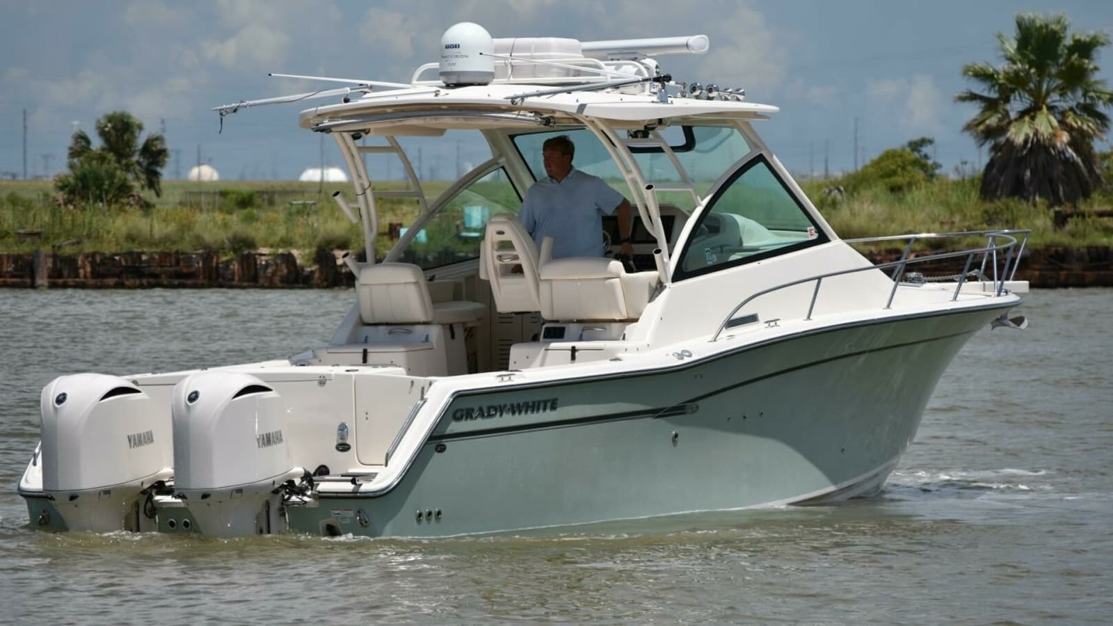 2016 Grady-White 330 Express