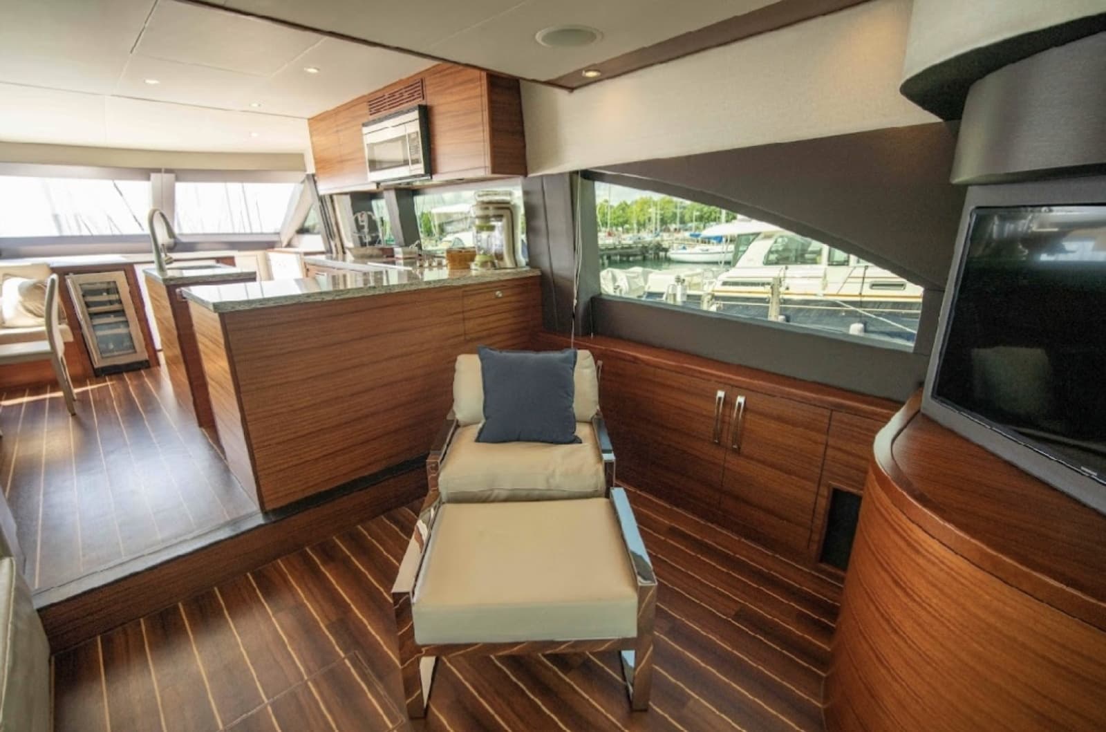 Hatteras 60 OVATION - Salon