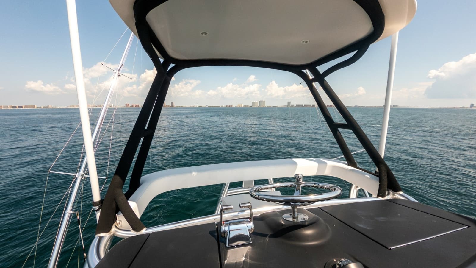 2021 65 Hatteras GT On the DL Tower Helm (3)