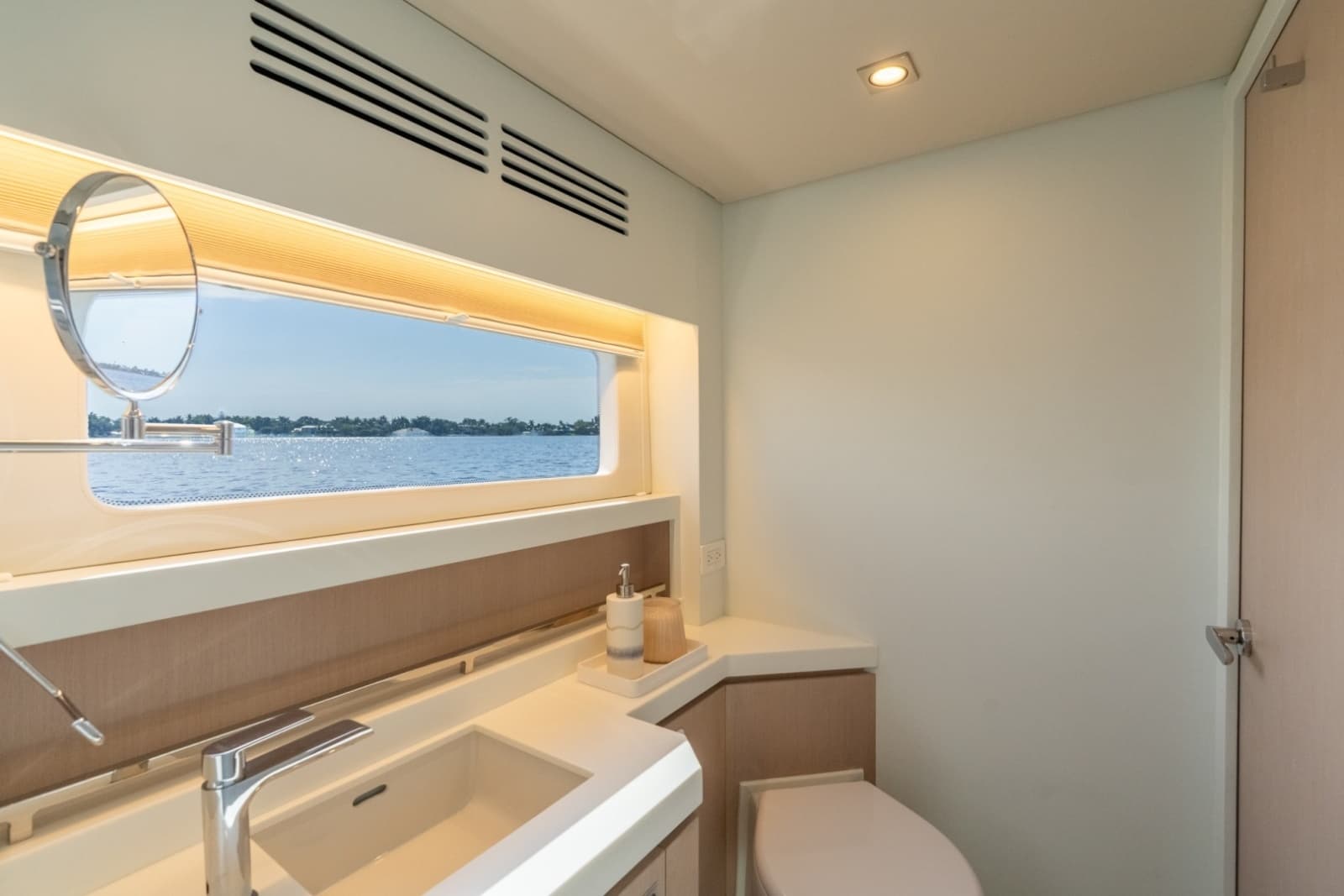 Two Oceans 555-
