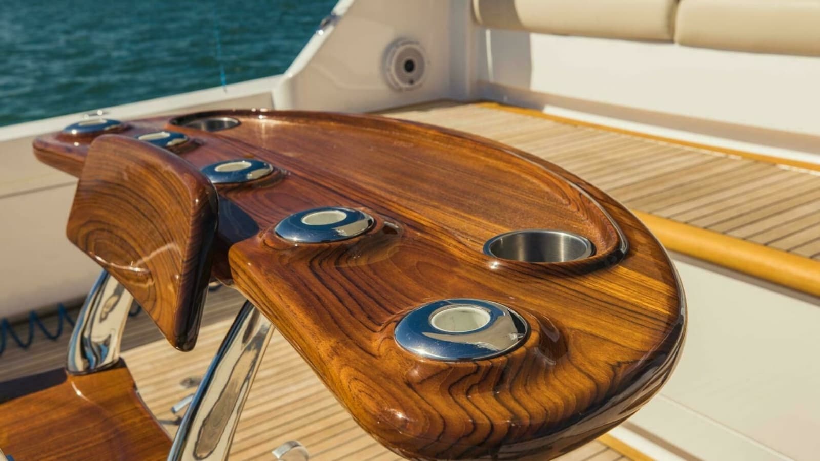 2020 Viking 72 Enclosed Bridge