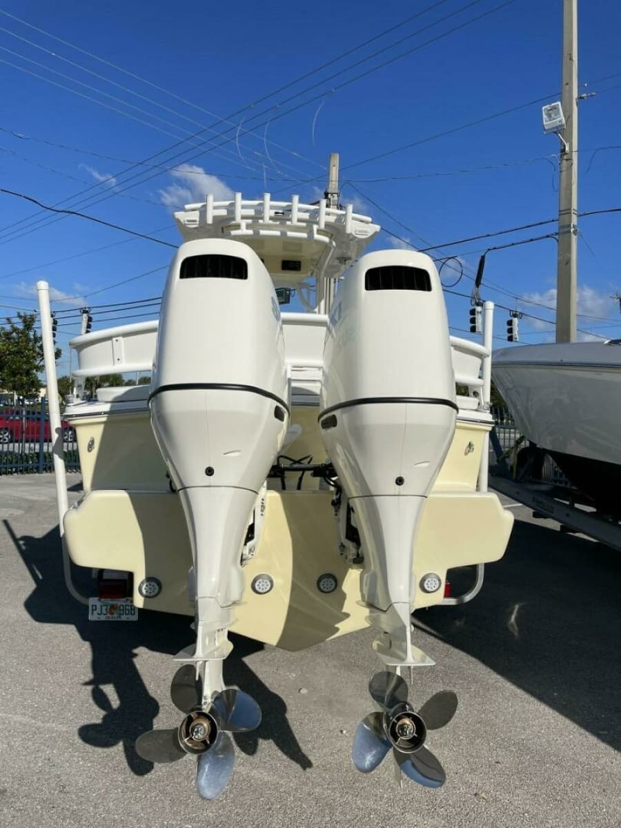Silverhawk 2700CC - COLLEEN - Twin Engines