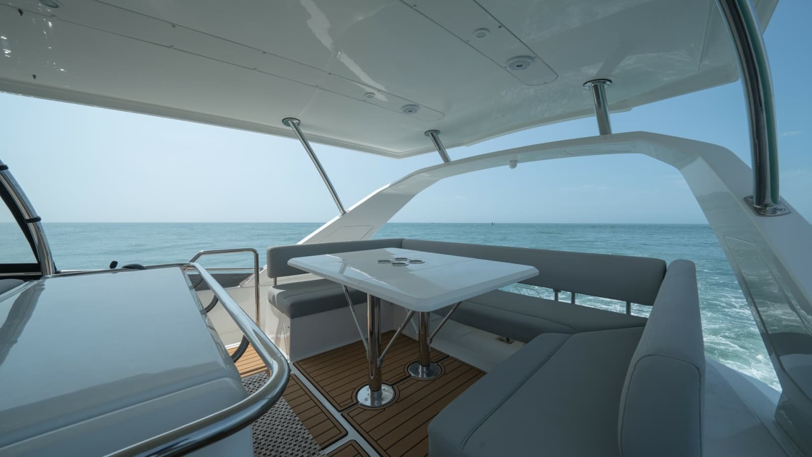 Aquila 44 CAT Aft Deck Lounge