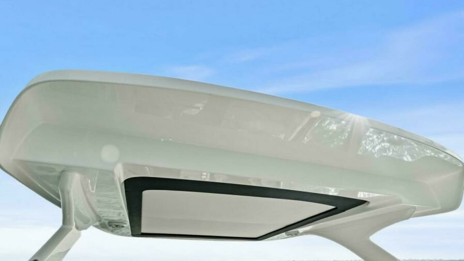 Sleek Hardtop Design