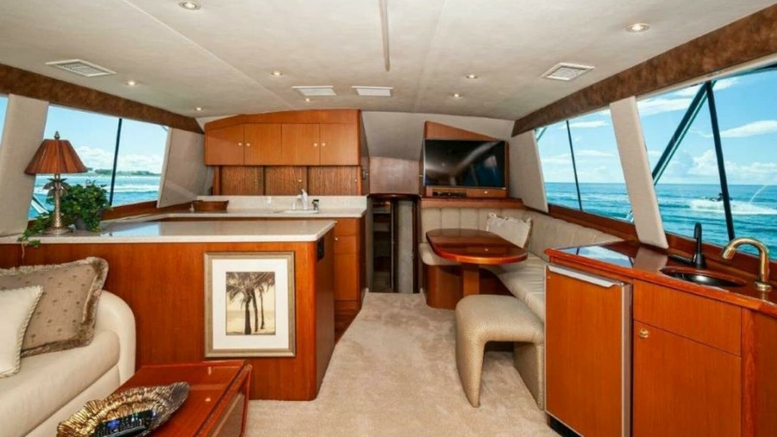 1998 Ocean Yachts 48 Super Sport Salon 2