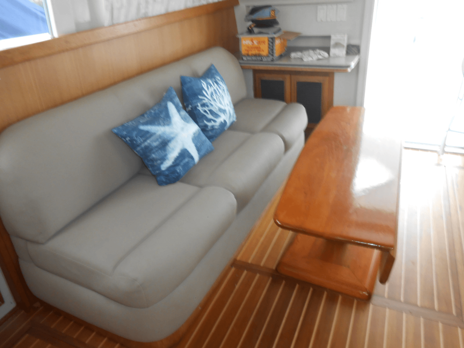 1997 Mainship 350