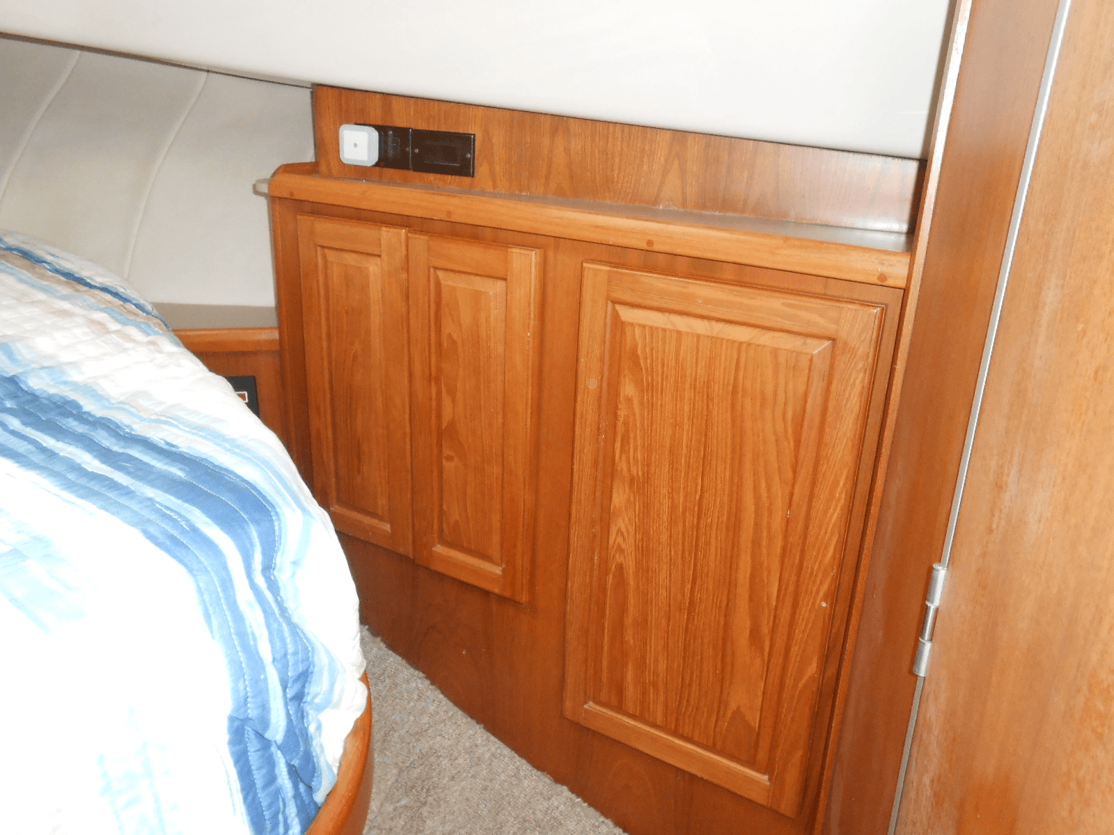 1997 Mainship 350