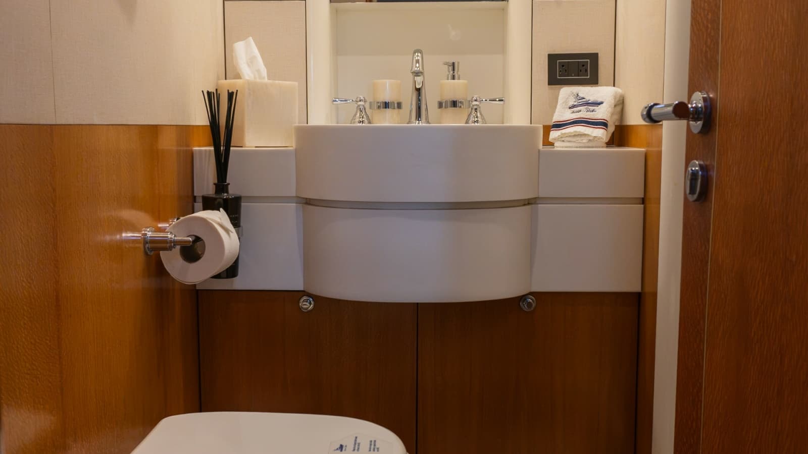Luxurious En-Suite Bathroom