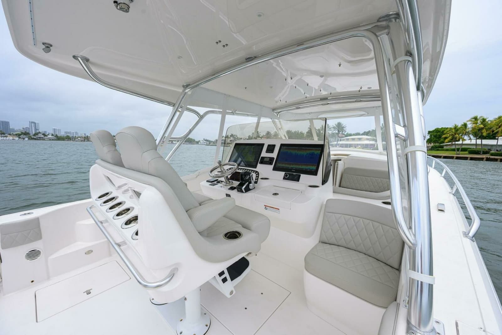 Intrepid 41 - Helm Station
