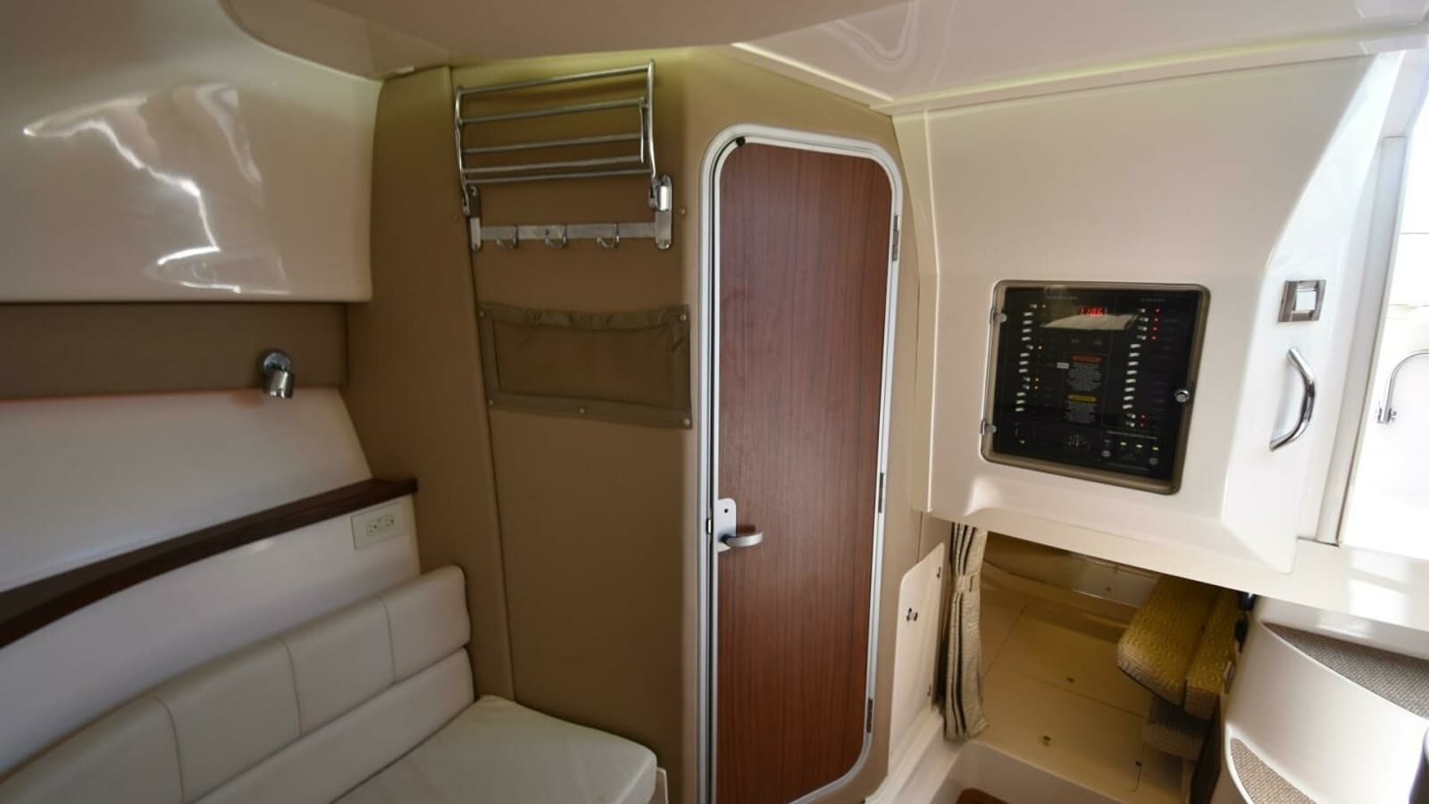 2016 Grady-White 330 Express