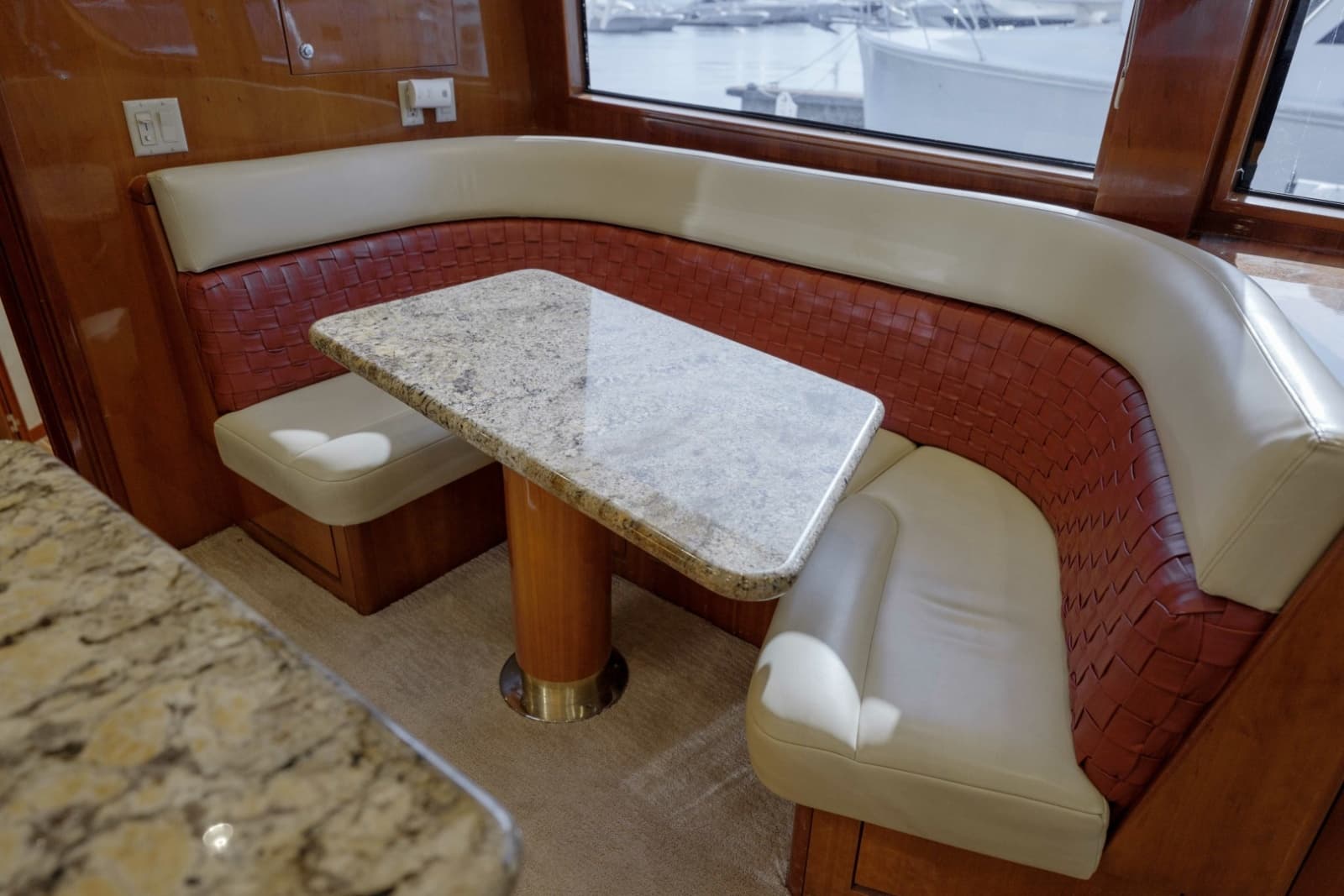 Hatteras 60 Reel Hook'Up - Interior Galley