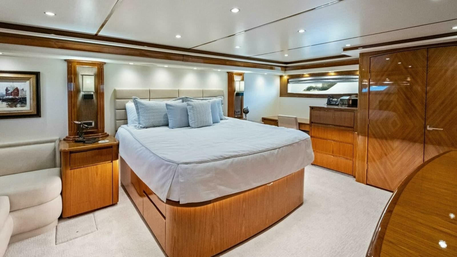 2012 82 Viking Convertible - Lady Di