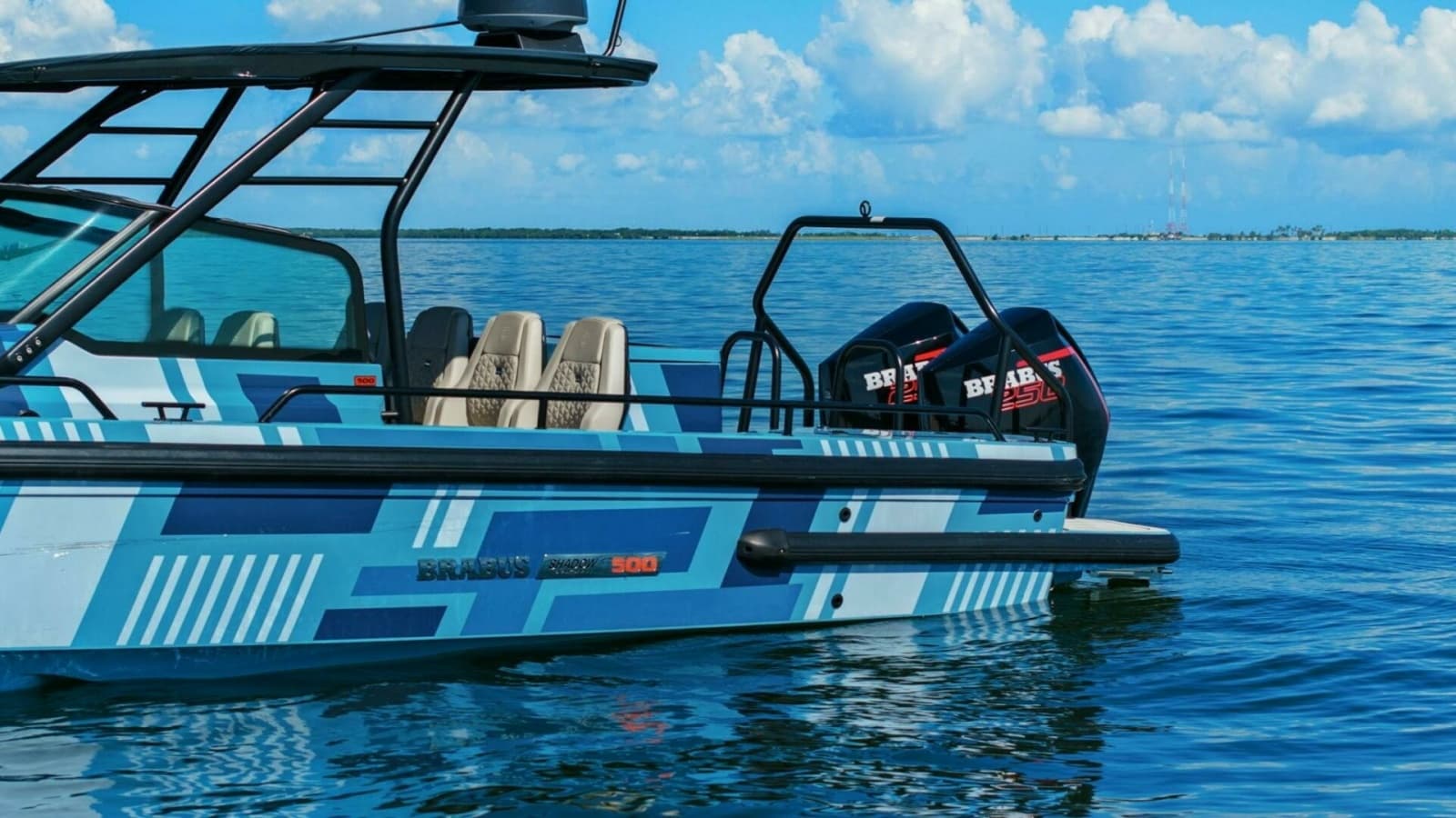 2022 Axopar Brabus Shadow 500 TT - Port Stern