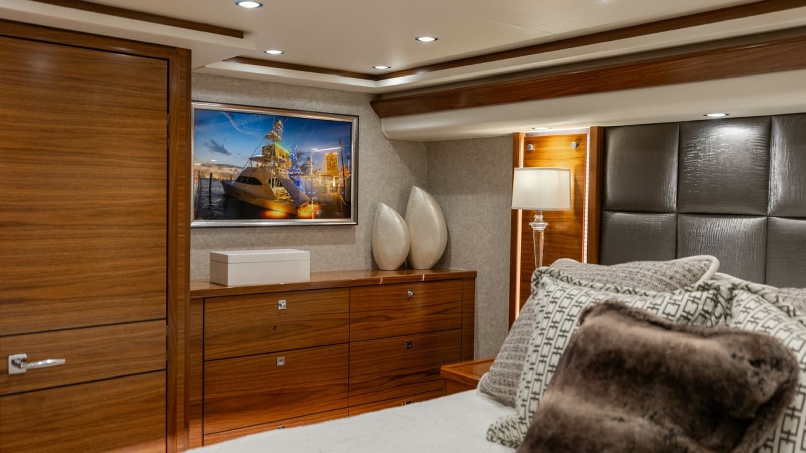 2023 Viking 72 Convertible- TEAM SUPREME- Master Stateroom