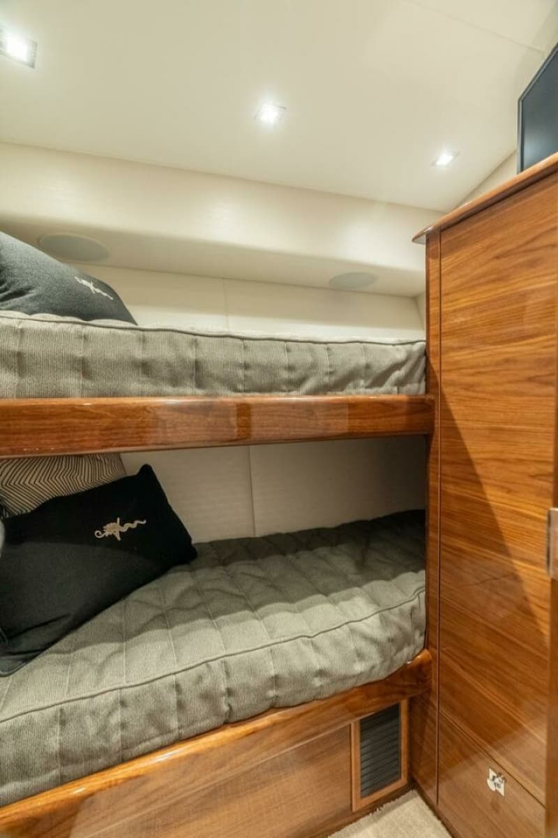 Viking 64 - Bunk Stateoom