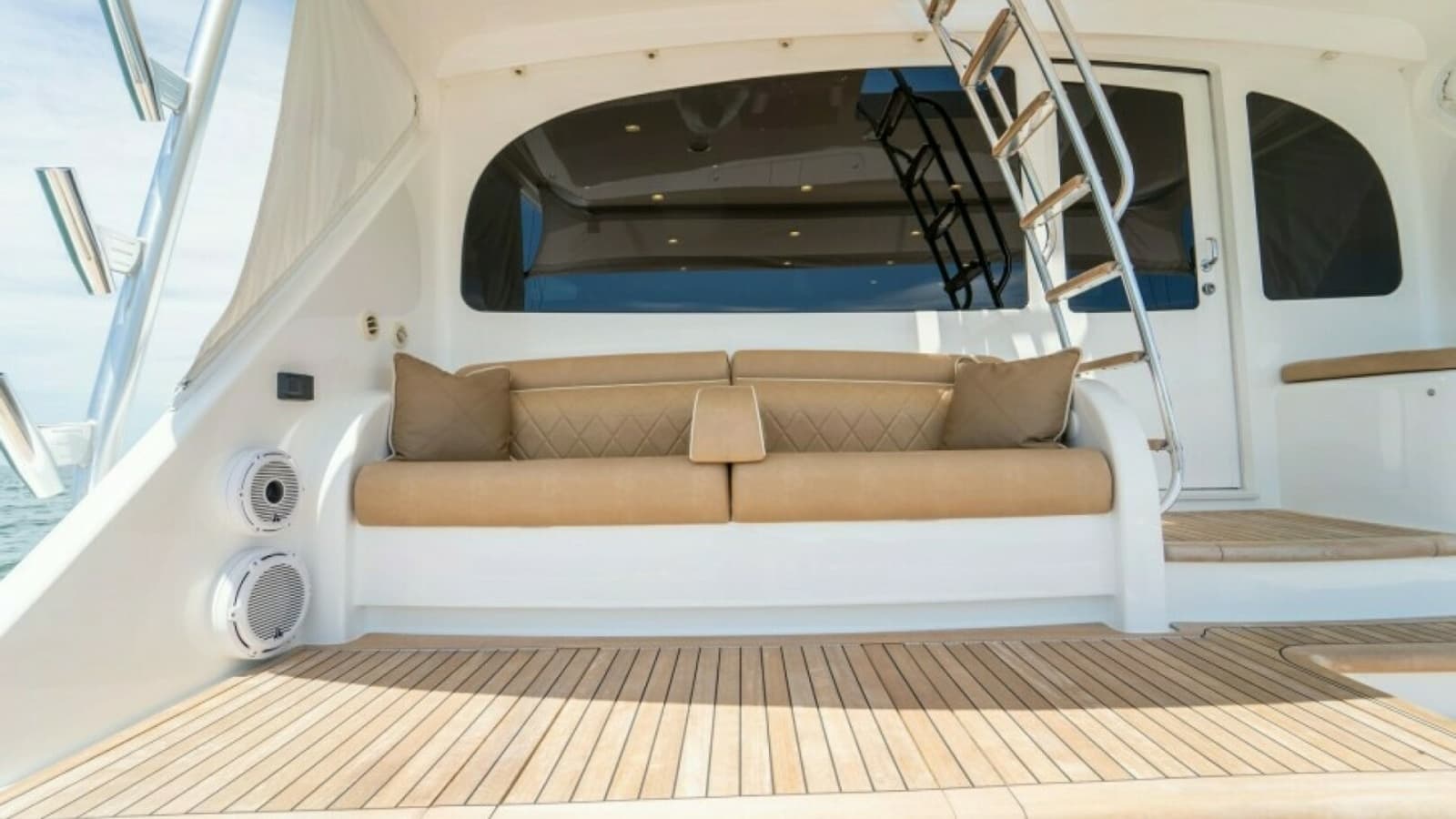 2018 Viking 72 Convertible - Wrapped Up