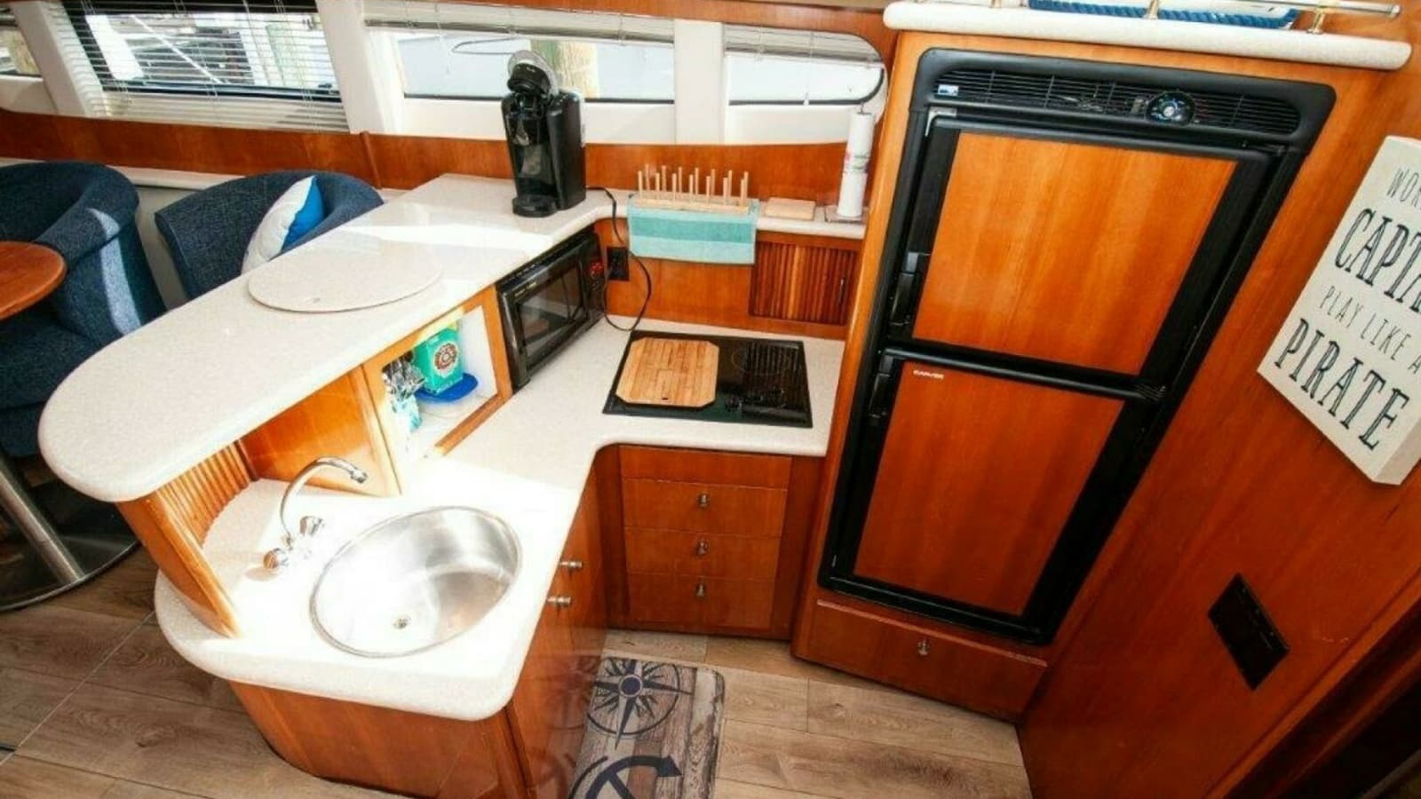 2002 Carver 444 CPMY- Graham's Enterprise
