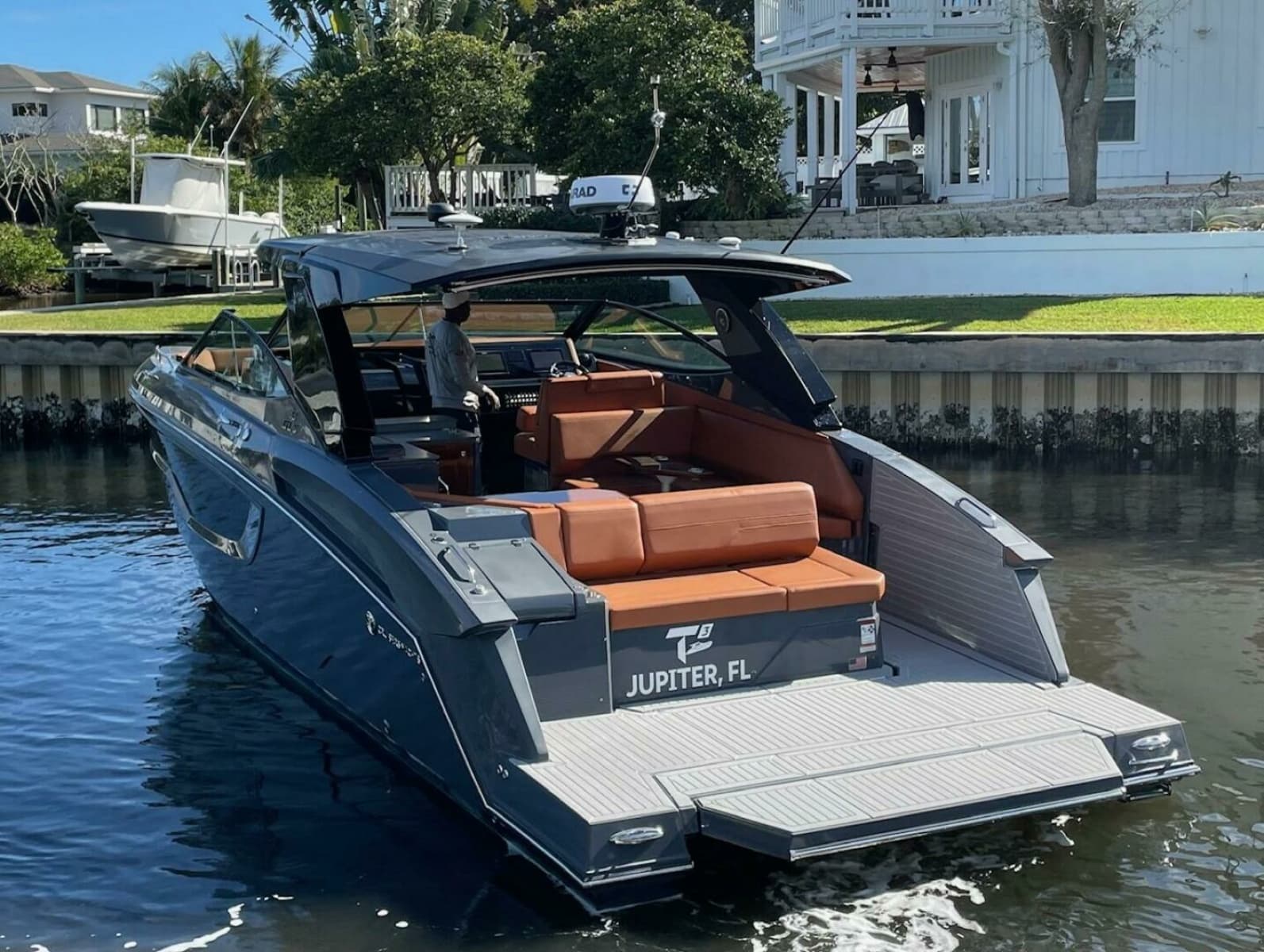 Cruisers Yachts 38 GLS -