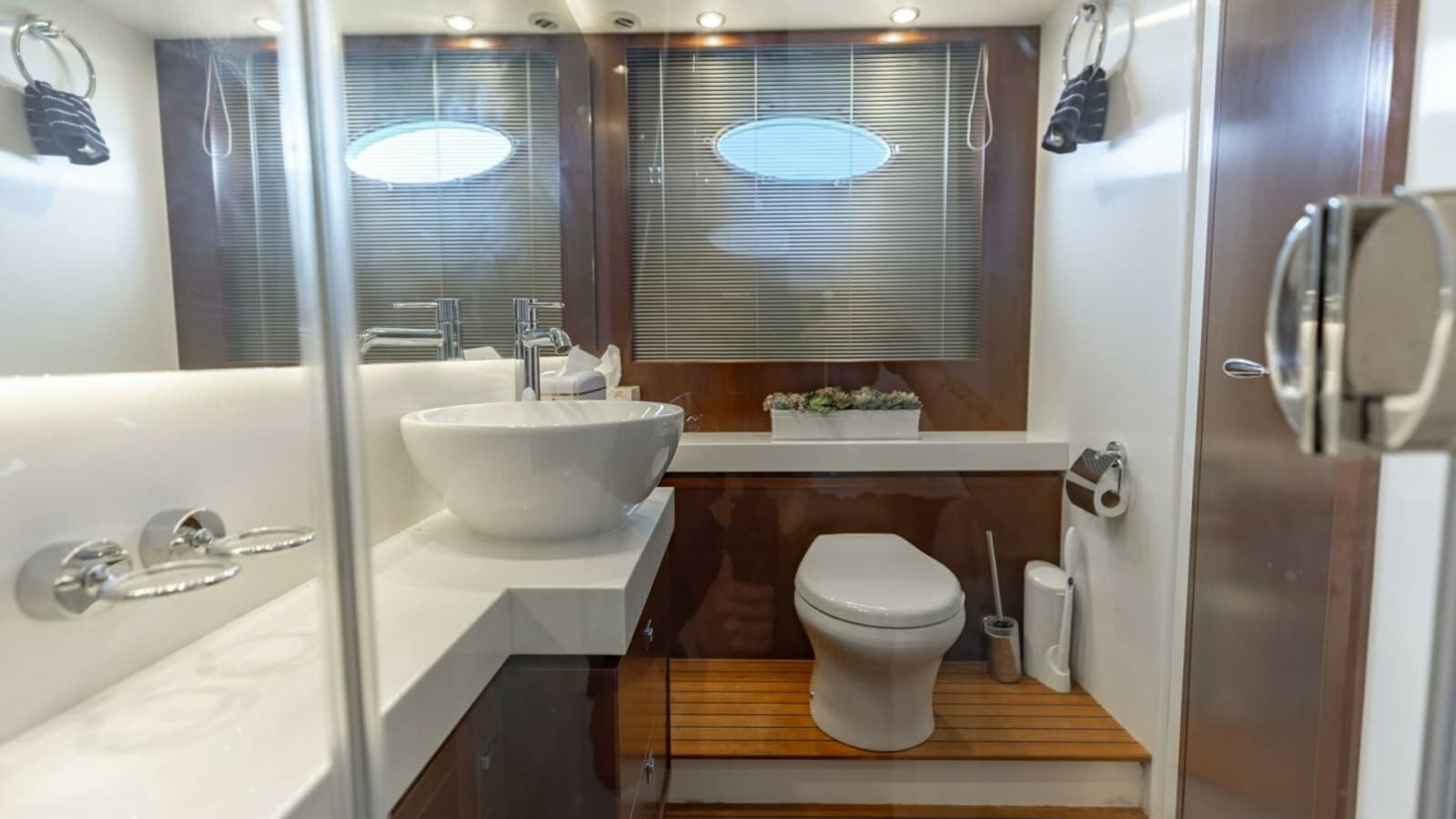 2011 Princess 64 'Harbor Story' - Master Stateroom Head
