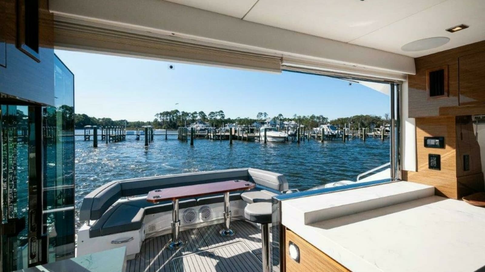 2020 Cruisers Yachts- HARPER BELL- Galley