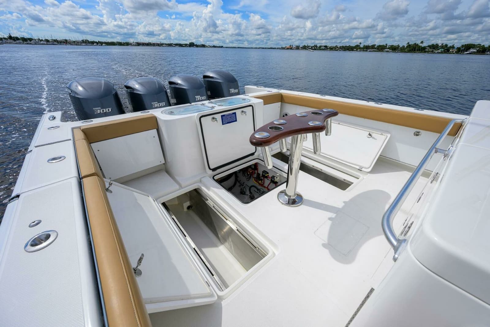 2018 Buddy Davis 42 Center Console - Cockpit