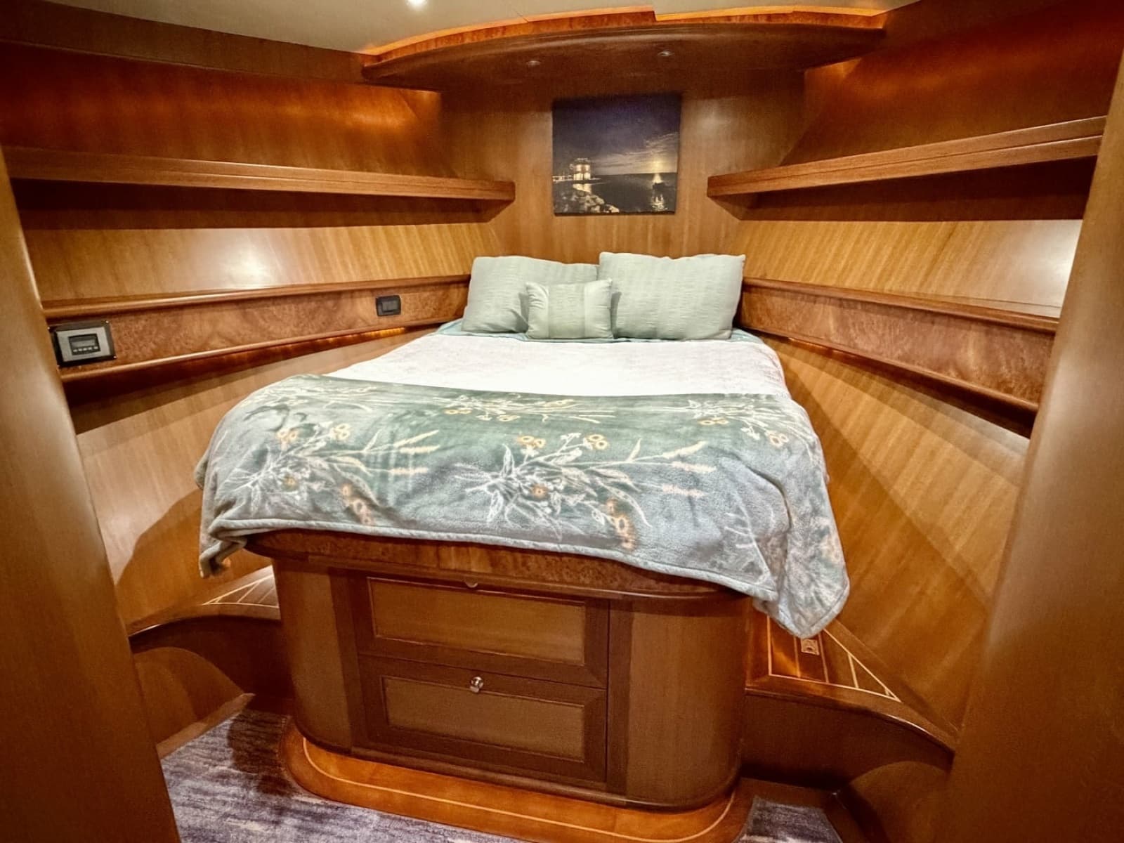 Alaskan 70 OHANA - VIP Stateroom