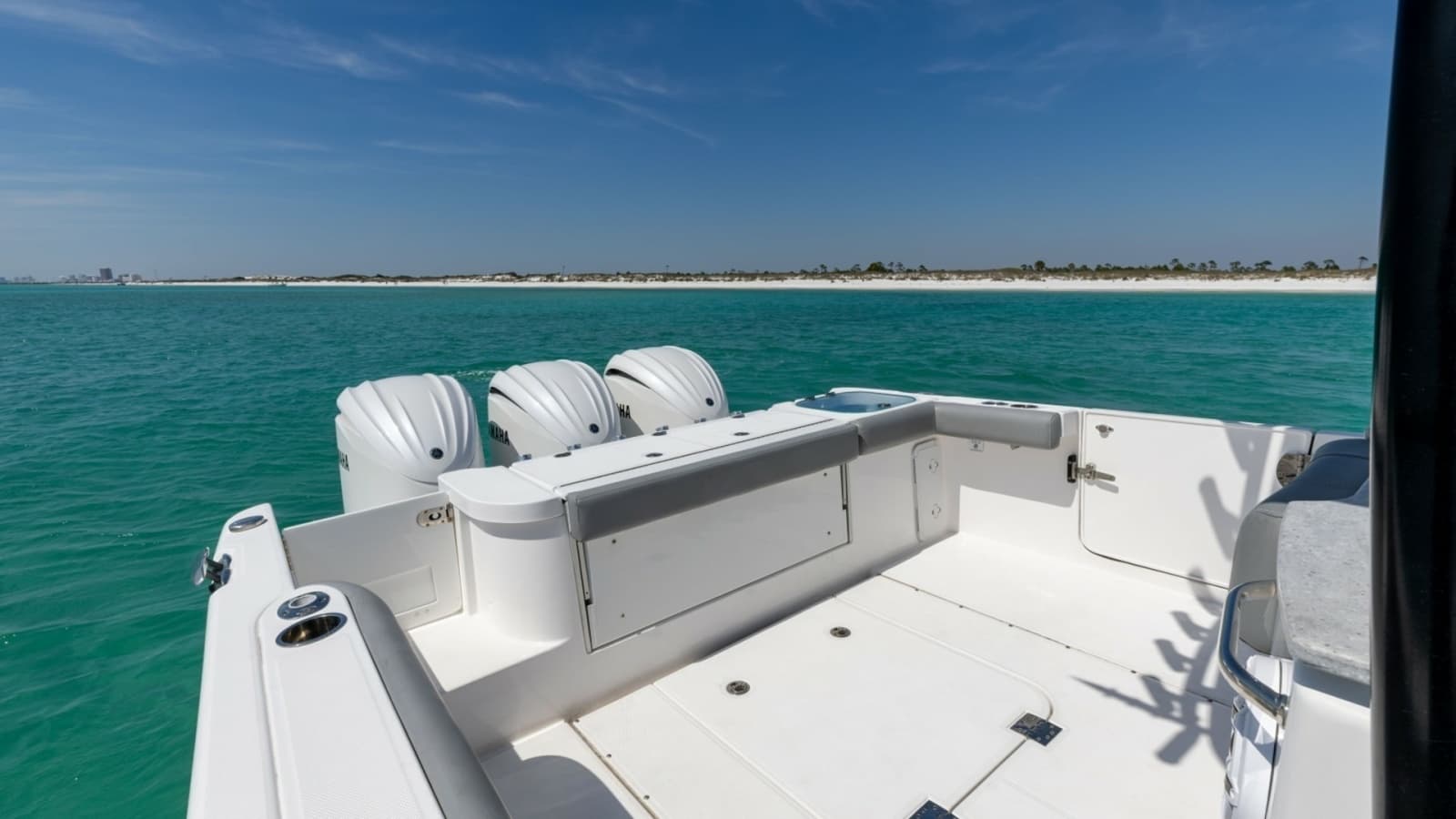 2023 Everglades 365 CC-