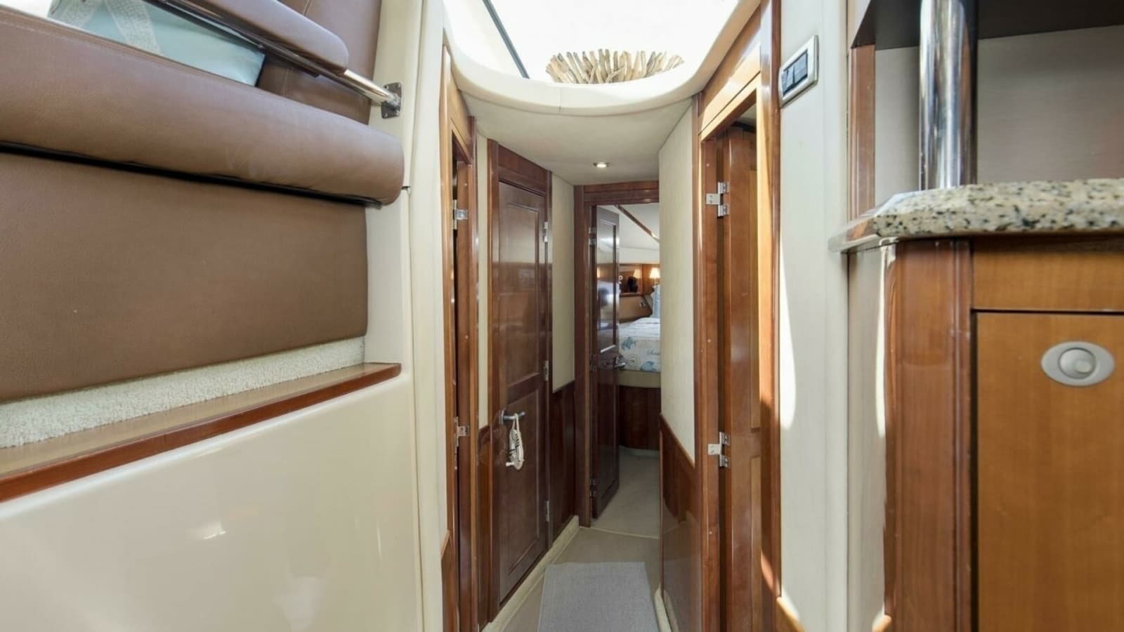 2007 52 Sea Ray Sedan Bridge Reel Destiny Hallway