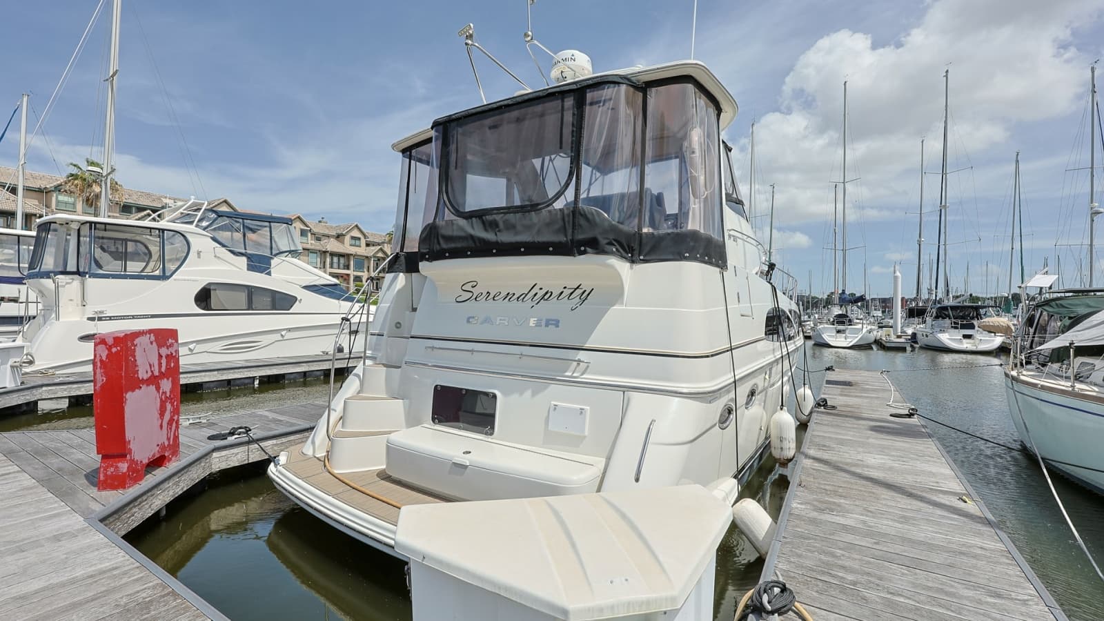 Aft Deck and Swim Platform View