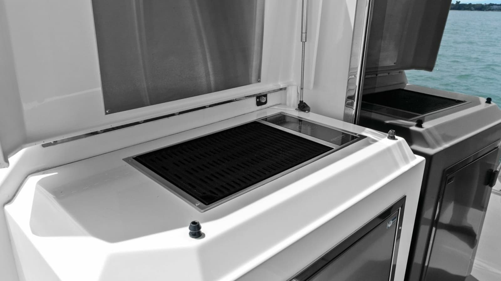 2014 Cruisers Yachts 48 Cantius