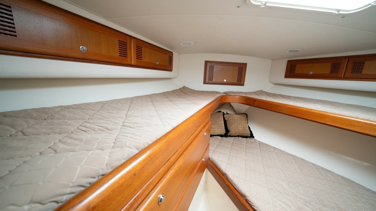 2002 Cabo 43 Convertible